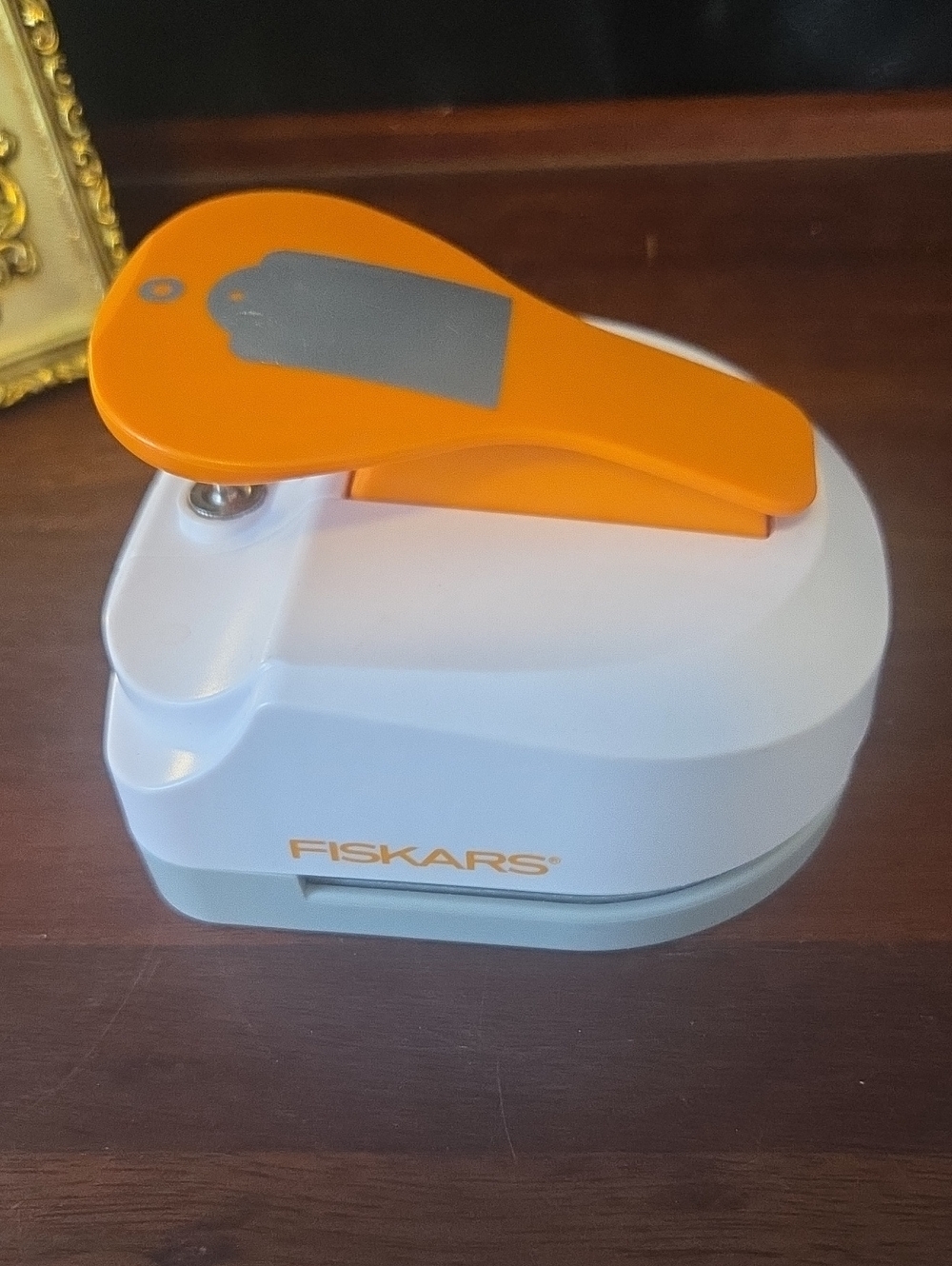 Fiskars Orange and White Price Tag Craft Punch